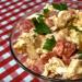 Салат с сухариками: вкусные и простые рецепты Недорогой салат с сухариками рецепт