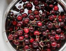 Cherry jam-jelly for the winter, a simple recipe Felt cherry jelly recipes